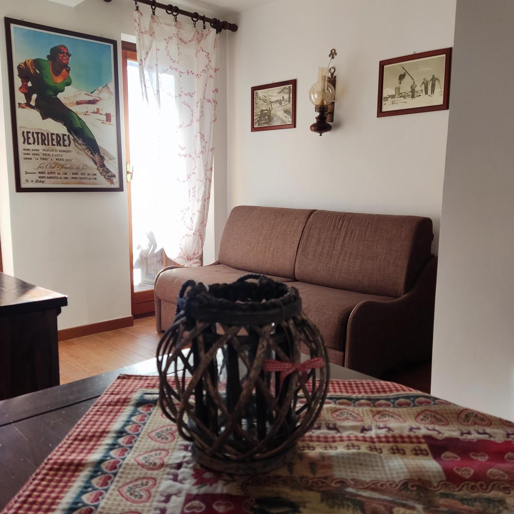 New Condominio Royal سيستريير المظهر الخارجي الصورة