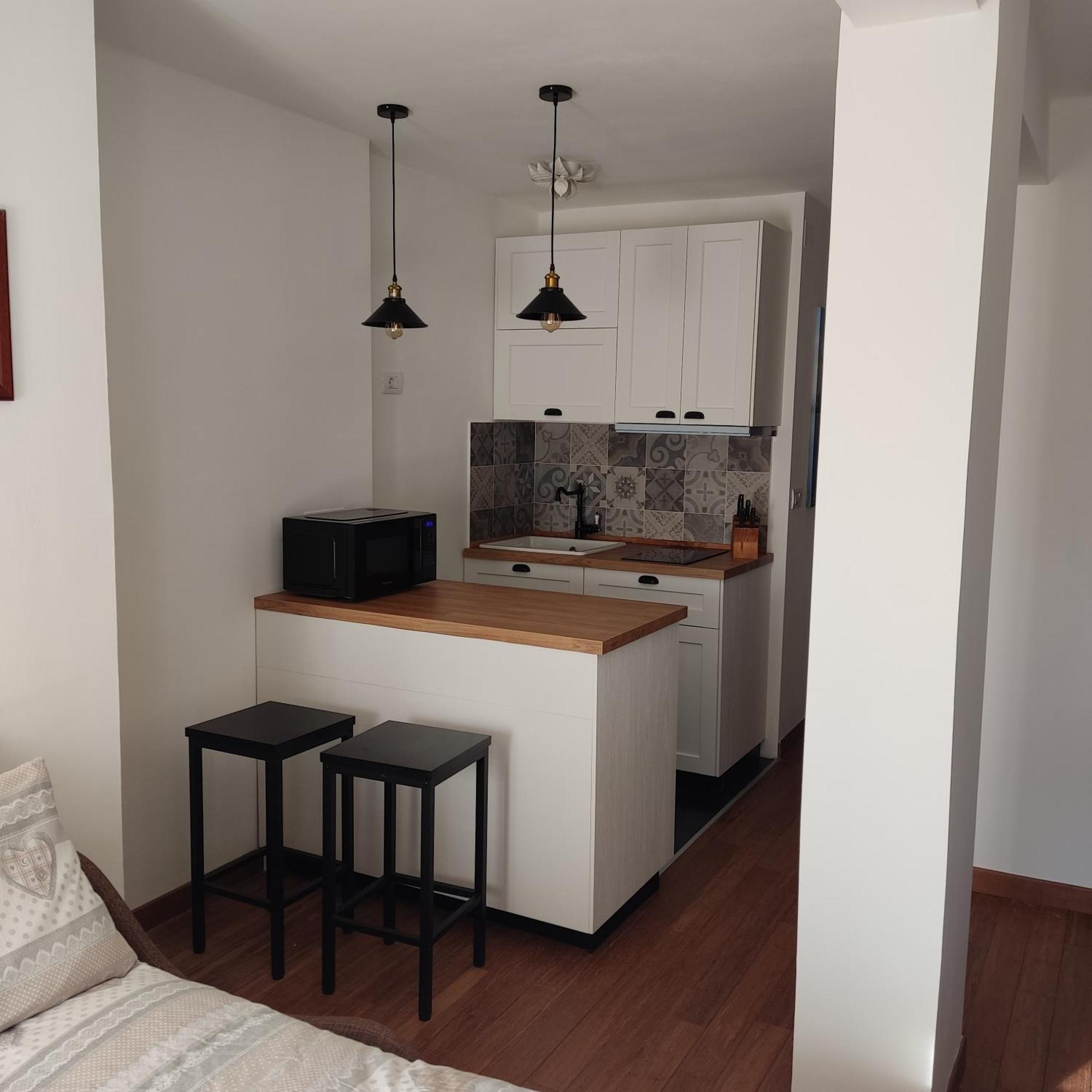 New Condominio Royal سيستريير المظهر الخارجي الصورة